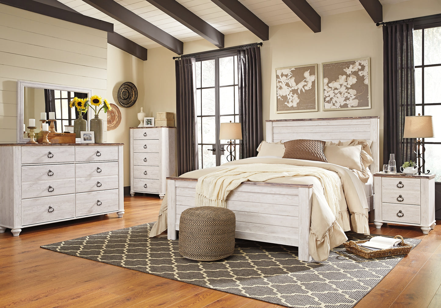 Willowton Panel Bed