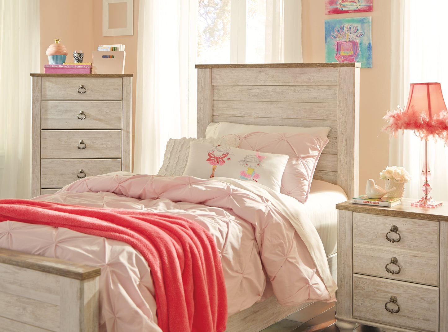 Willowton Panel Bed