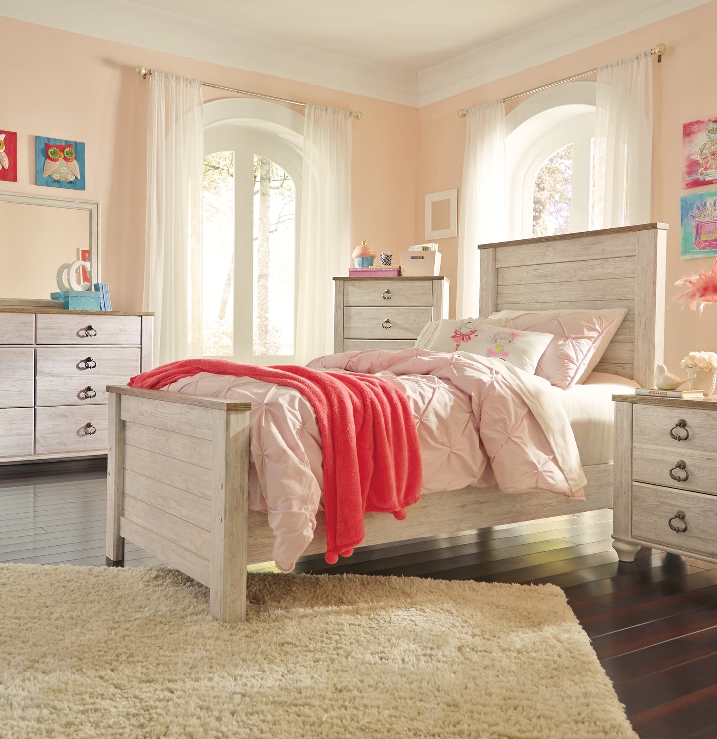 Willowton Panel Bed