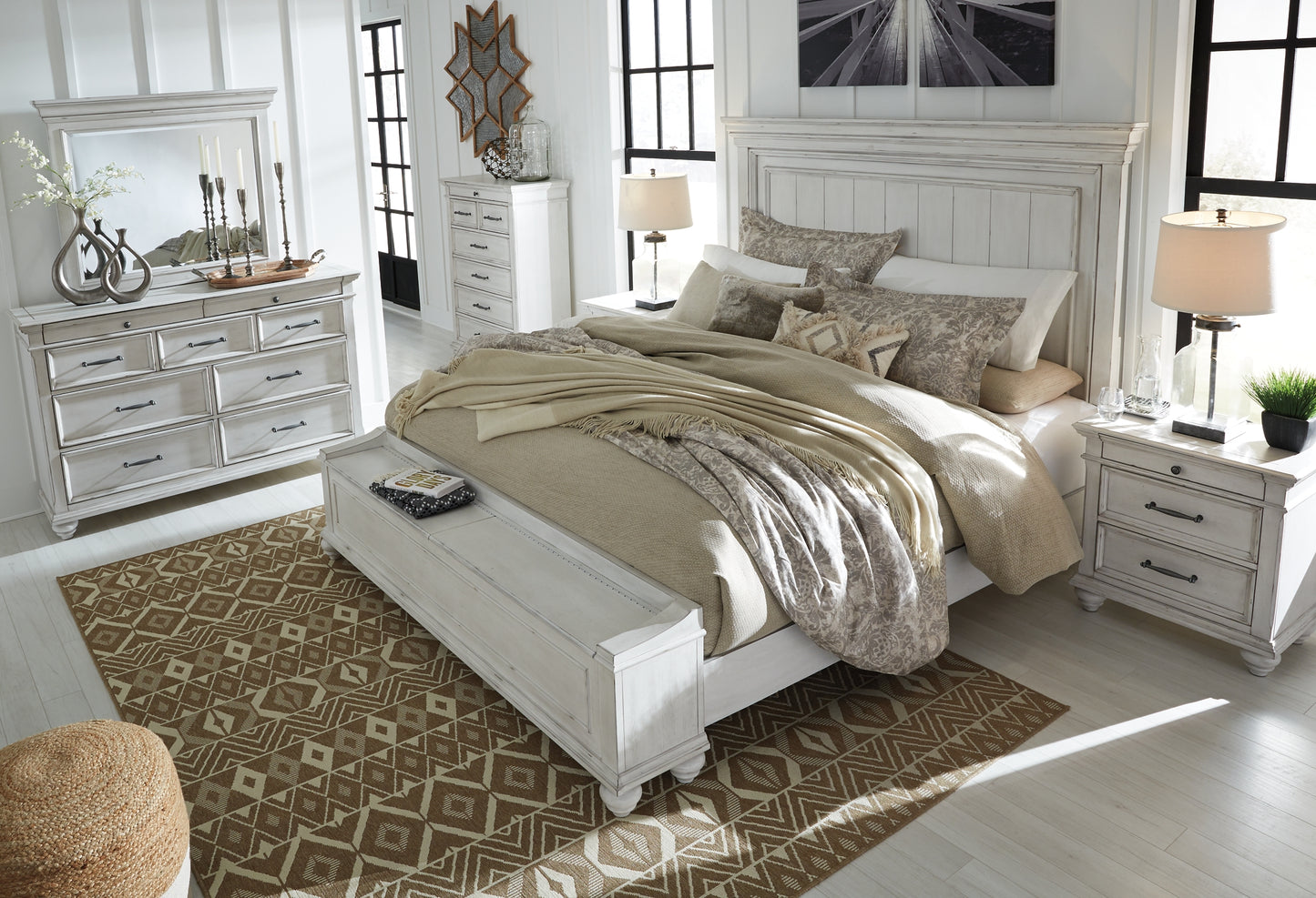 Kanwyn Panel Bed With Storage Bench